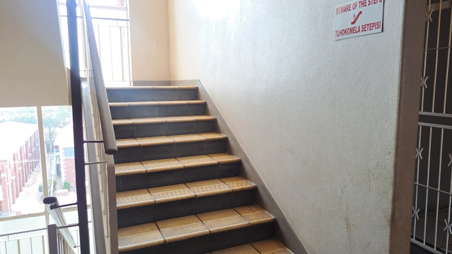 2 Bedroom Property for Sale in Sunnyside Gauteng