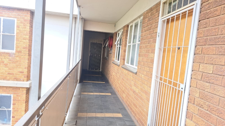 2 Bedroom Property for Sale in Sunnyside Gauteng