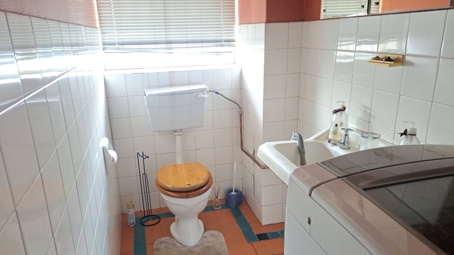 2 Bedroom Property for Sale in Sunnyside Gauteng
