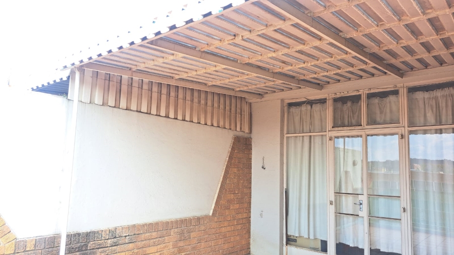 2 Bedroom Property for Sale in Sunnyside Gauteng