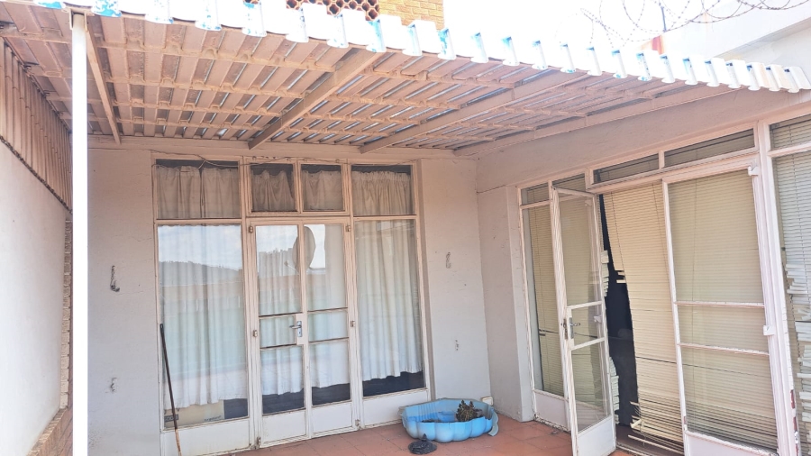 2 Bedroom Property for Sale in Sunnyside Gauteng