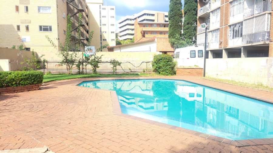 2 Bedroom Property for Sale in Sunnyside Gauteng
