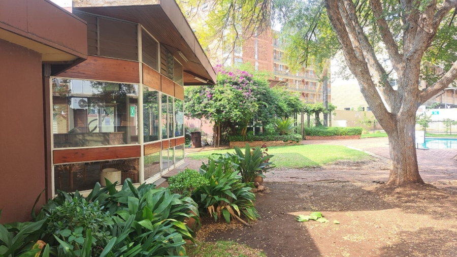 2 Bedroom Property for Sale in Sunnyside Gauteng