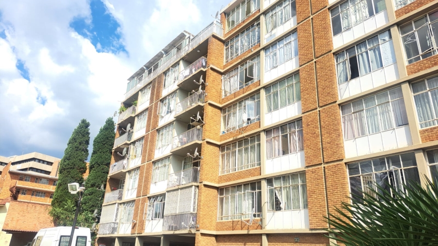 2 Bedroom Property for Sale in Sunnyside Gauteng