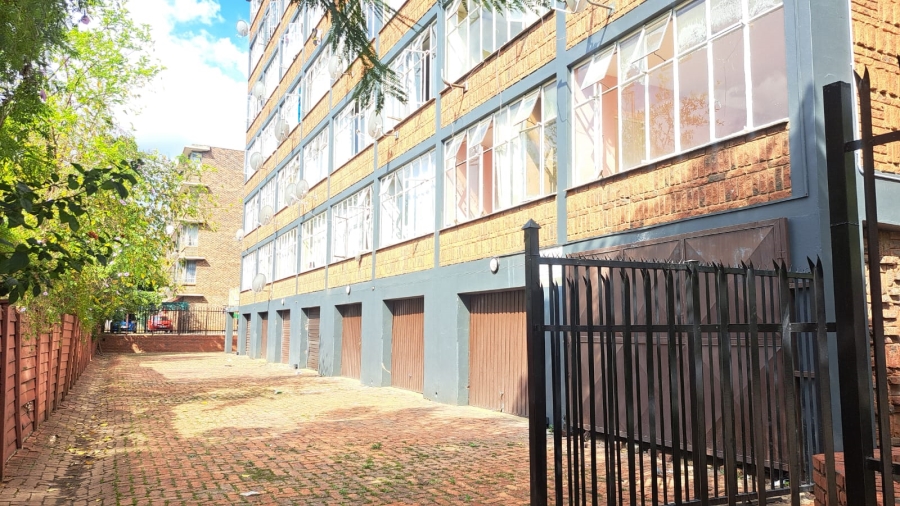 2 Bedroom Property for Sale in Sunnyside Gauteng