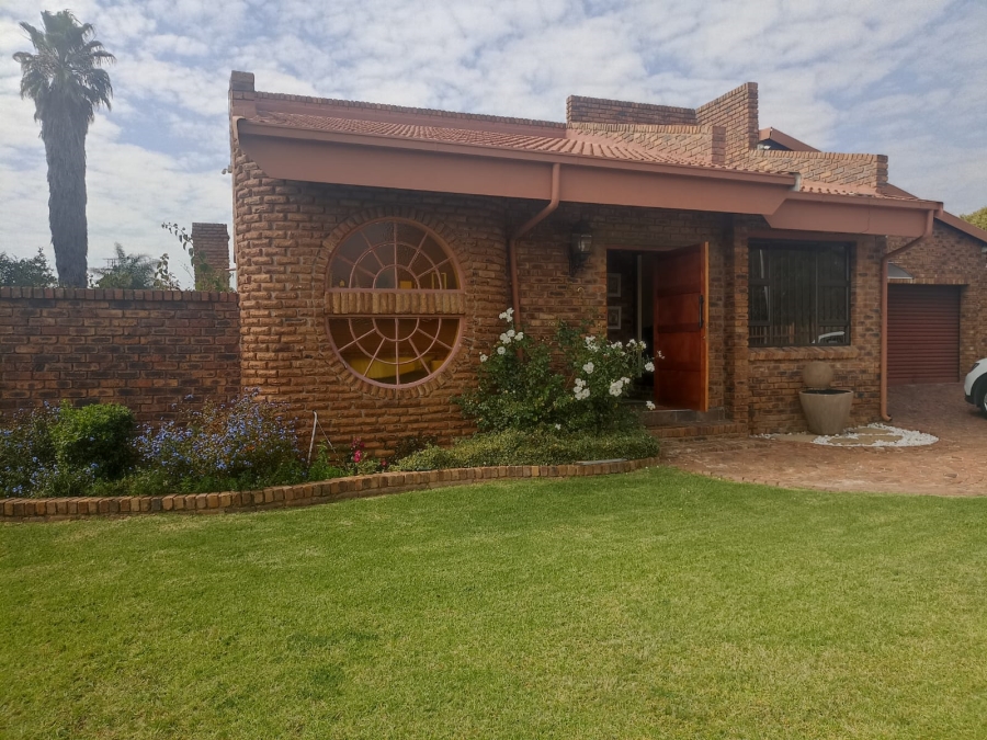 4 Bedroom Property for Sale in Dalpark Ext 1 Gauteng