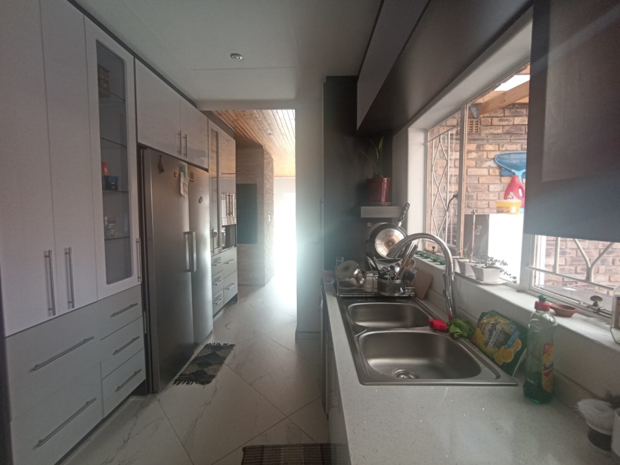 4 Bedroom Property for Sale in Dalpark Ext 1 Gauteng
