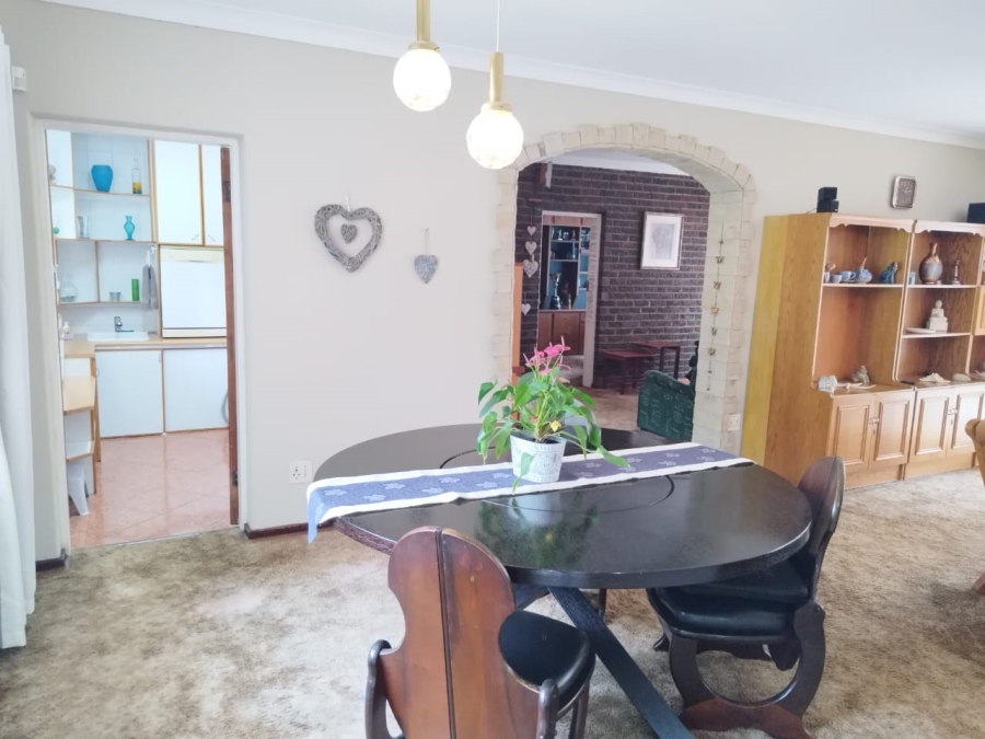 4 Bedroom Property for Sale in Allen Grove Gauteng