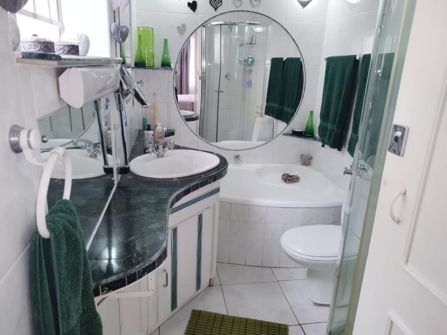 4 Bedroom Property for Sale in Allen Grove Gauteng