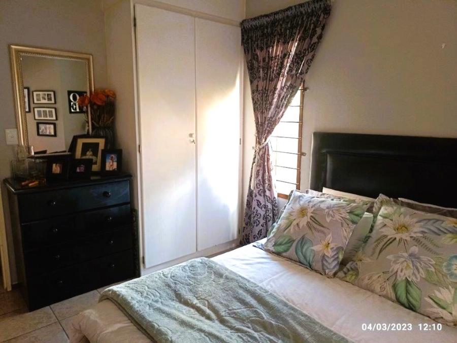 To Let 2 Bedroom Property for Rent in Northwold Gauteng