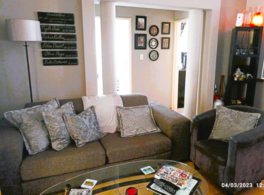 To Let 2 Bedroom Property for Rent in Northwold Gauteng