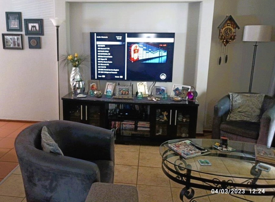 To Let 2 Bedroom Property for Rent in Northwold Gauteng