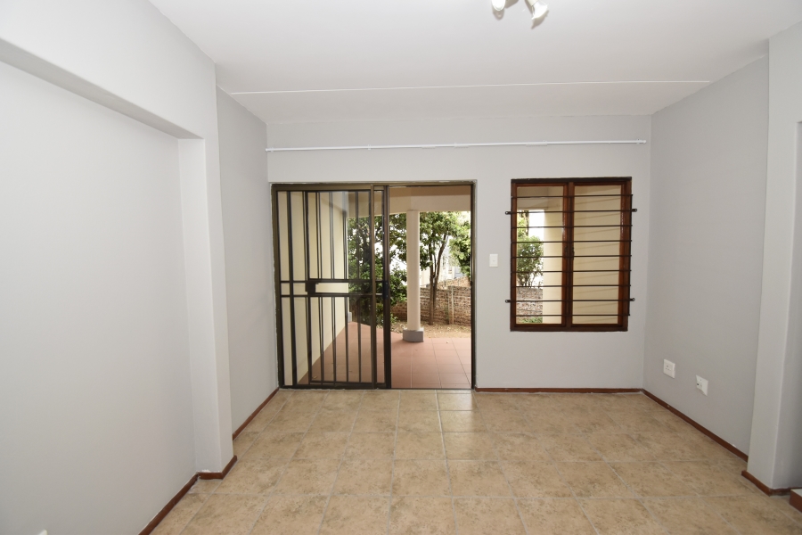 To Let 2 Bedroom Property for Rent in Northwold Gauteng