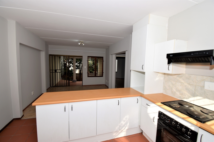 To Let 2 Bedroom Property for Rent in Northwold Gauteng