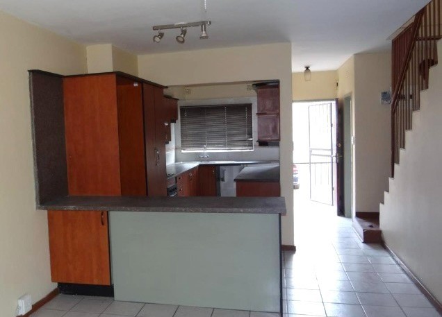 2 Bedroom Property for Sale in Fontainebleau Gauteng