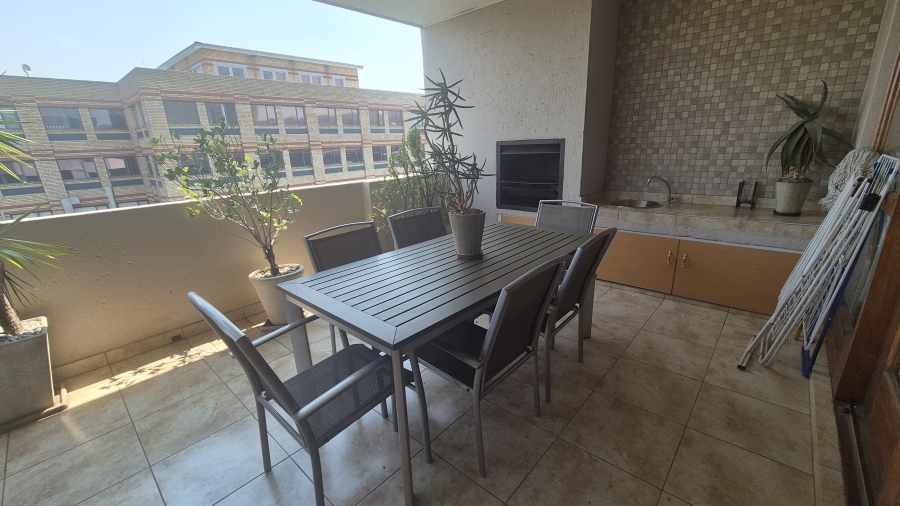 2 Bedroom Property for Sale in Bedfordview Gauteng