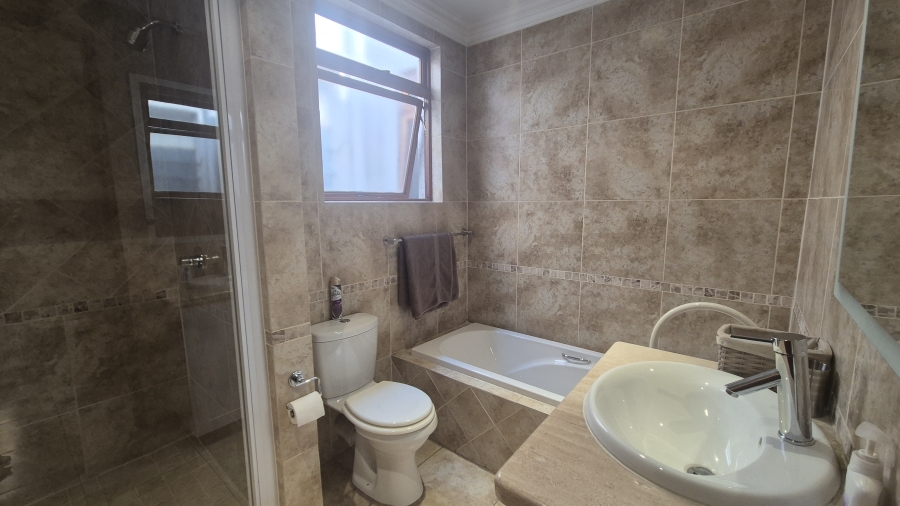 2 Bedroom Property for Sale in Bedfordview Gauteng