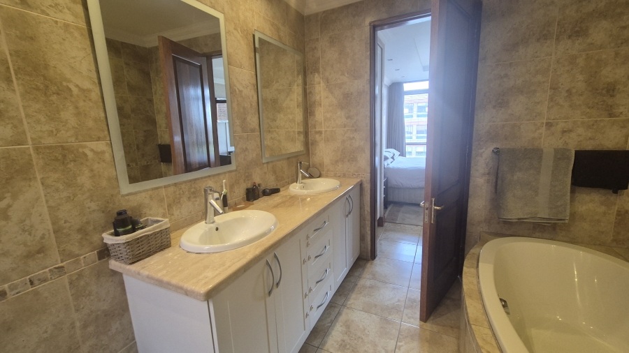 2 Bedroom Property for Sale in Bedfordview Gauteng