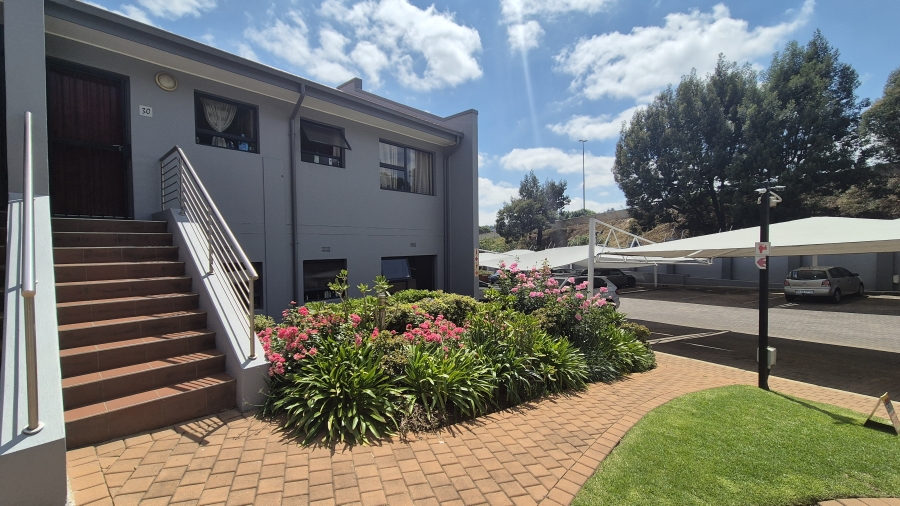 1 Bedroom Property for Sale in Oriel Gauteng