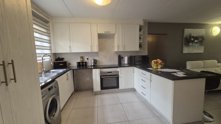 3 Bedroom Property for Sale in Bedfordview Gauteng