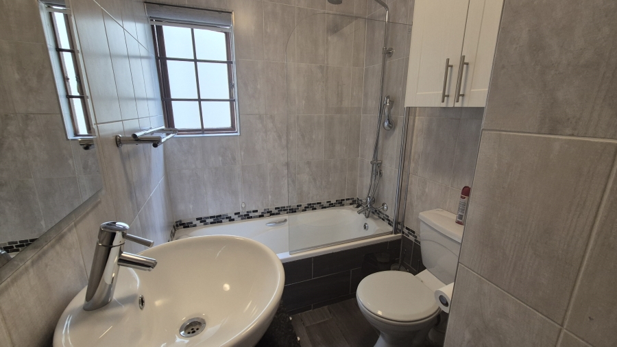 3 Bedroom Property for Sale in Bedfordview Gauteng