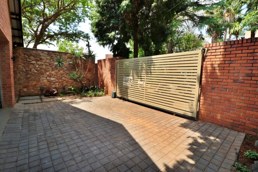 3 Bedroom Property for Sale in Bedfordview Gauteng