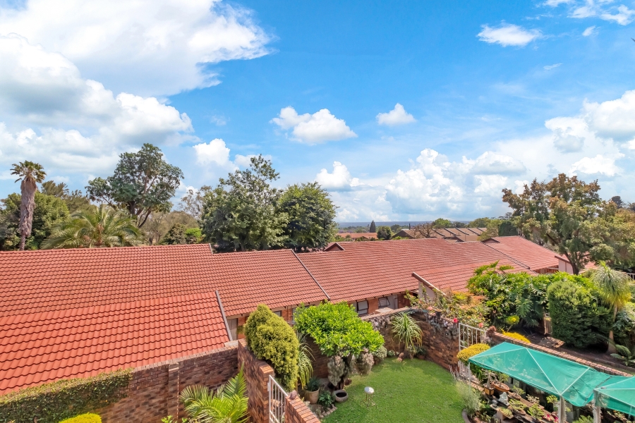 3 Bedroom Property for Sale in Fairland Gauteng