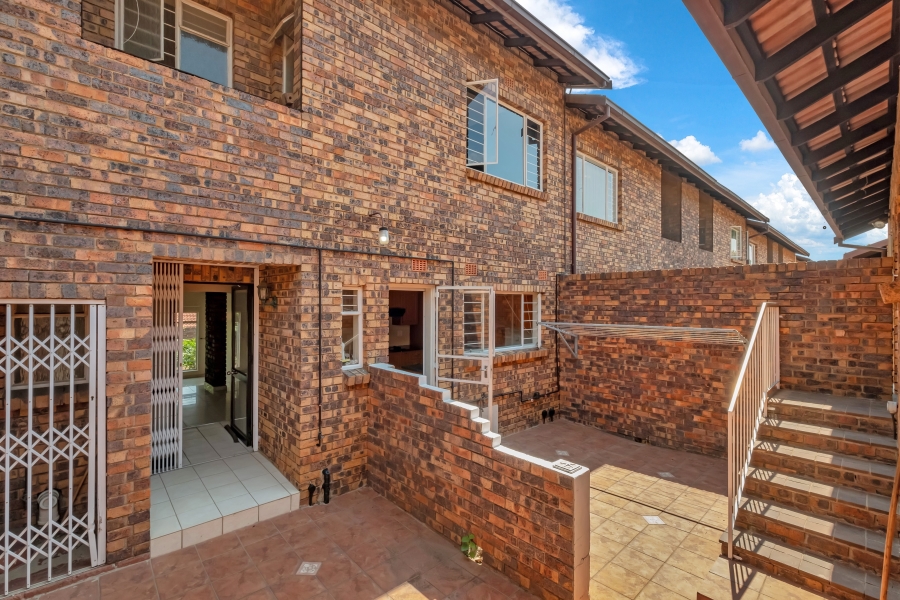 3 Bedroom Property for Sale in Fairland Gauteng