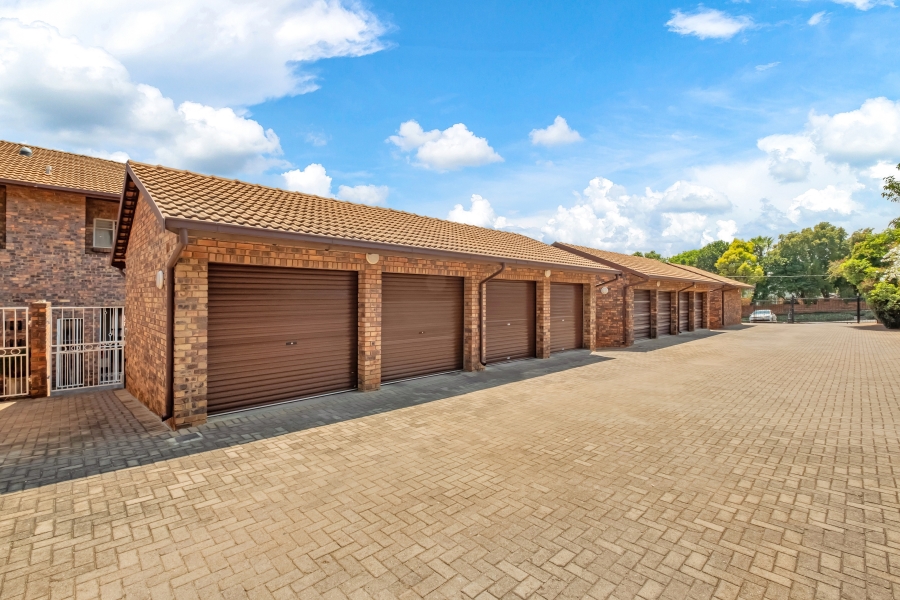 3 Bedroom Property for Sale in Fairland Gauteng