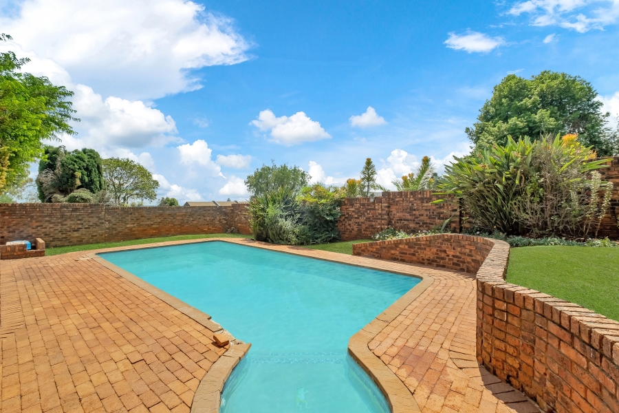 3 Bedroom Property for Sale in Fairland Gauteng