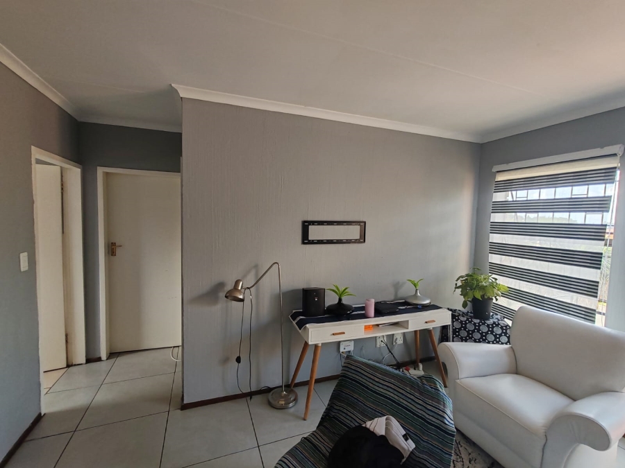 2 Bedroom Property for Sale in Amorosa Gauteng