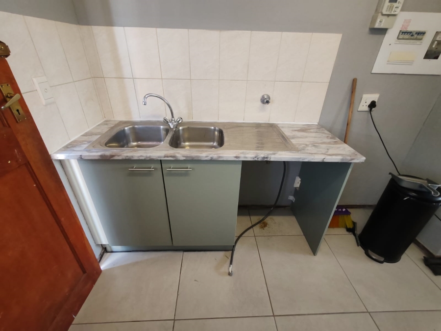 2 Bedroom Property for Sale in Amorosa Gauteng