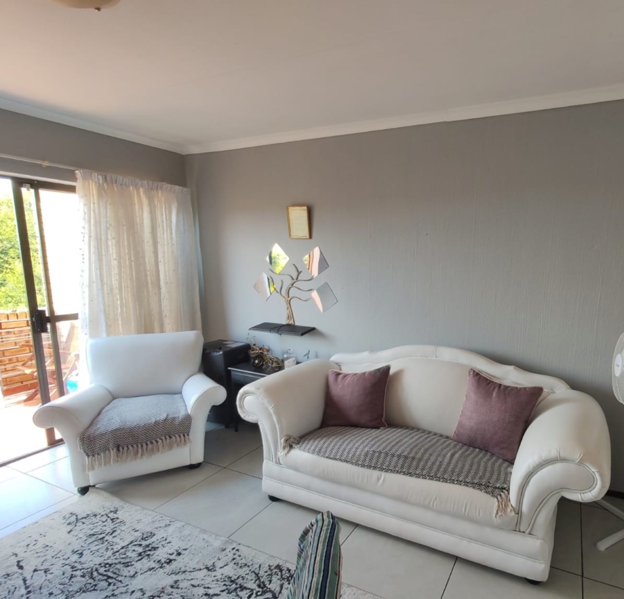 2 Bedroom Property for Sale in Amorosa Gauteng