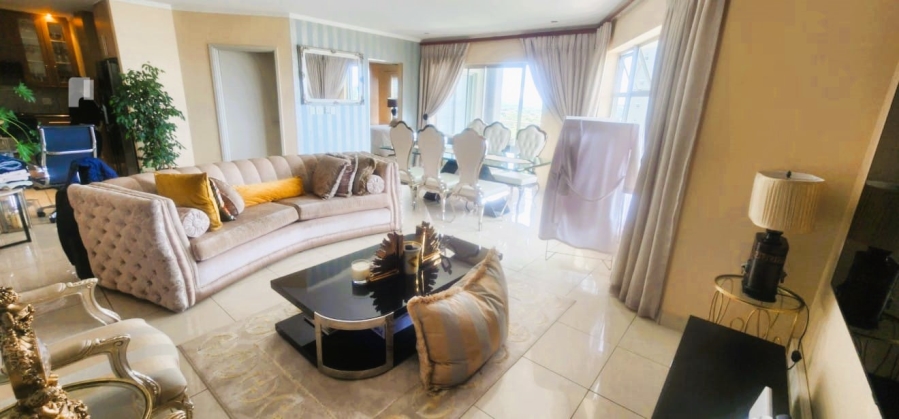 2 Bedroom Property for Sale in Sandhurst Gauteng