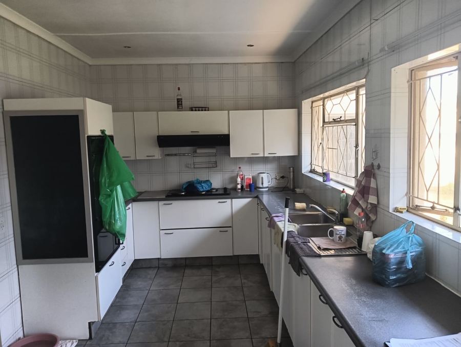 To Let 5 Bedroom Property for Rent in Birchleigh Gauteng