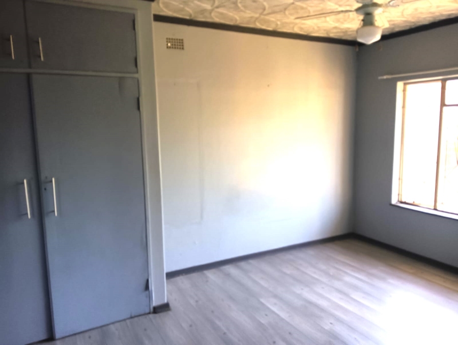 To Let 5 Bedroom Property for Rent in Birchleigh Gauteng