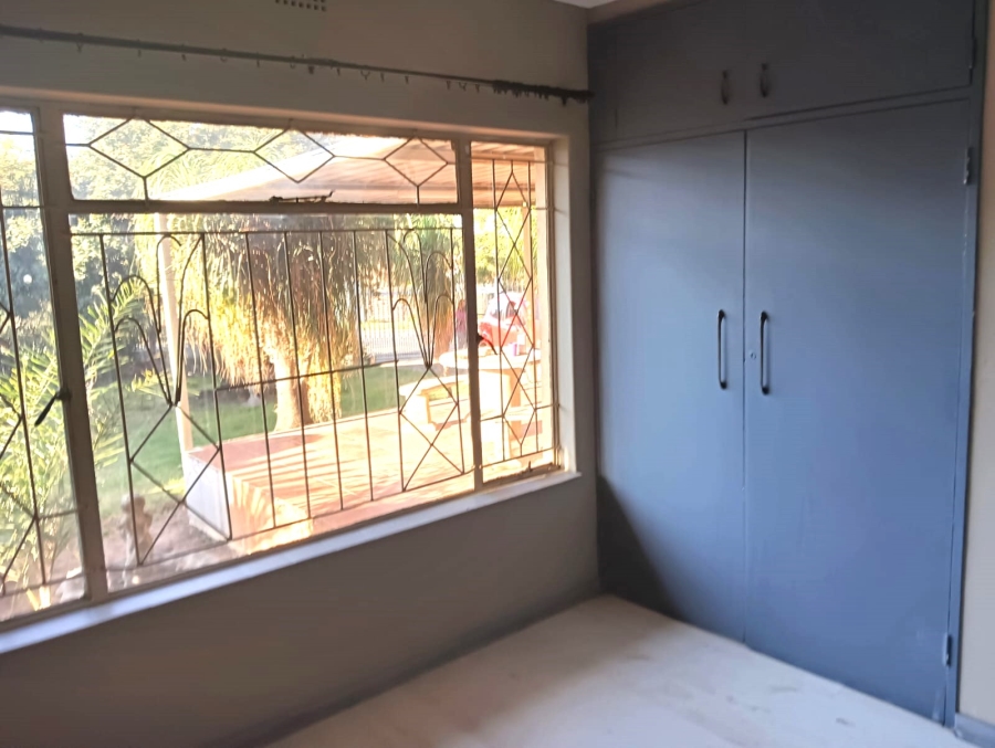 To Let 5 Bedroom Property for Rent in Birchleigh Gauteng