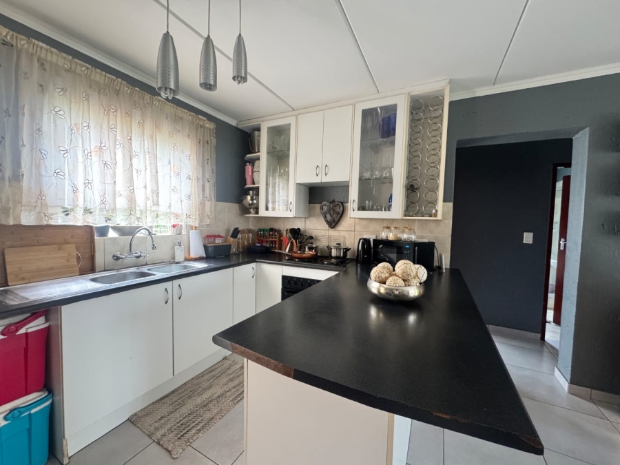 2 Bedroom Property for Sale in Arundo Estate Gauteng