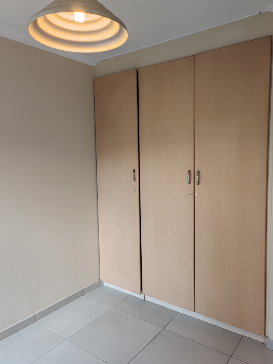 3 Bedroom Property for Sale in Thatchfield Cresent Gauteng