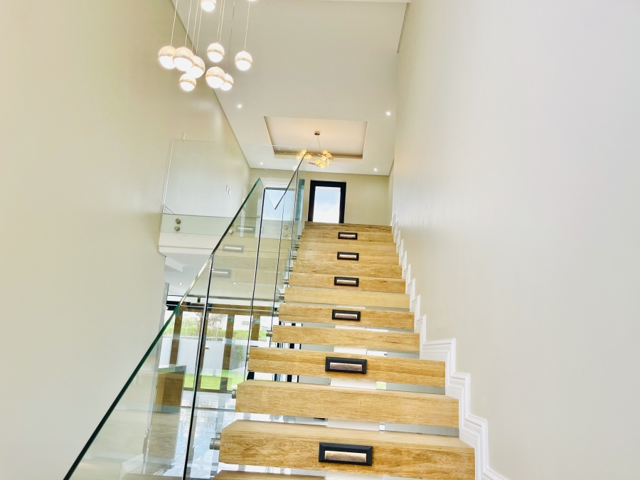 5 Bedroom Property for Sale in Serengeti Lifestyle Estate Gauteng