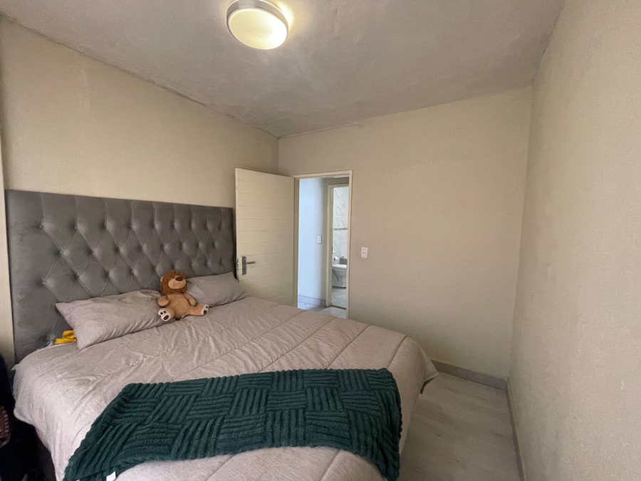 5 Bedroom Property for Sale in Olievenhoutbosch Gauteng