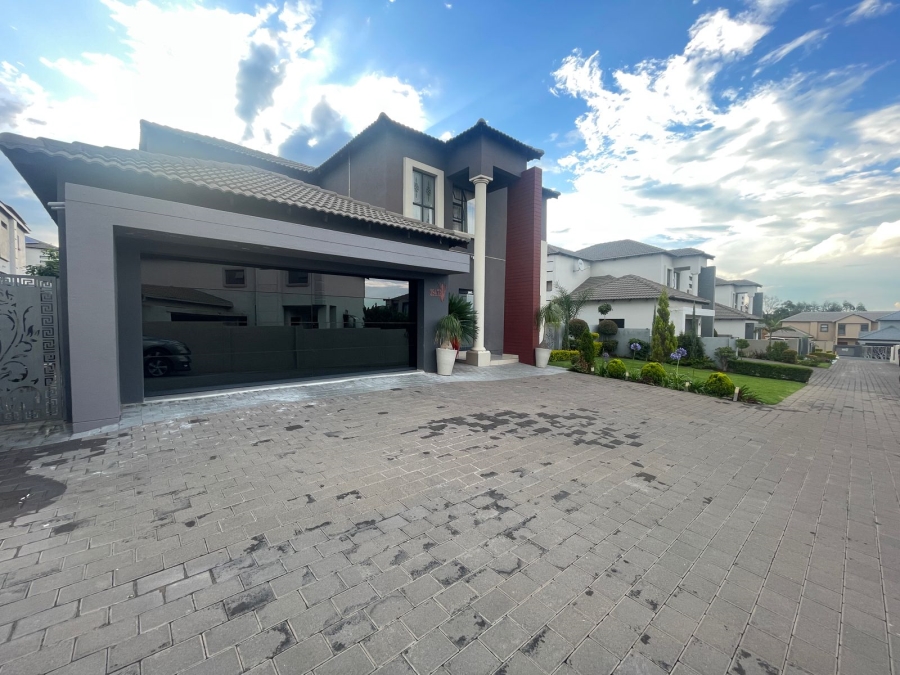 4 Bedroom Property for Sale in Thatchfield Hills Gauteng
