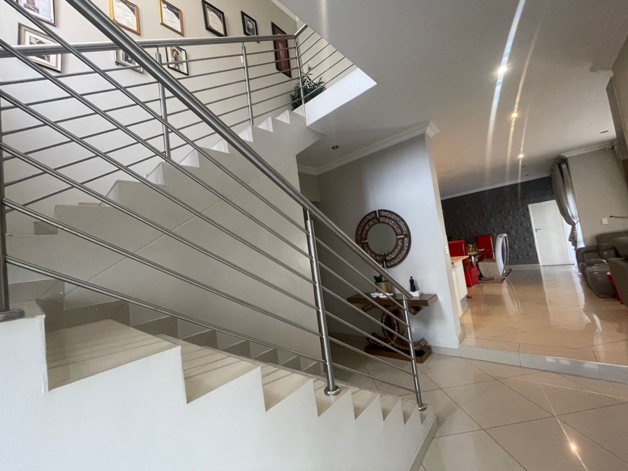 4 Bedroom Property for Sale in Thatchfield Hills Gauteng