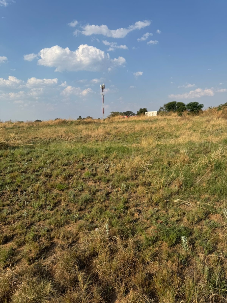 0 Bedroom Property for Sale in Blue Hills Gauteng