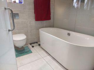 2 Bedroom Property for Sale in Waterfall Gauteng