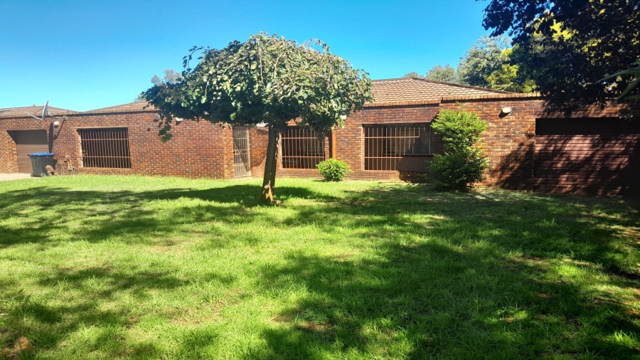 3 Bedroom Property for Sale in Vanderbijlpark CW 5 Gauteng