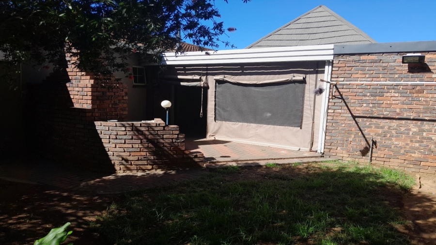 3 Bedroom Property for Sale in Vanderbijlpark CW 5 Gauteng