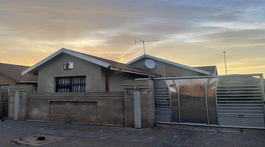 3 Bedroom Property for Sale in Sebokeng Zone 14 Gauteng