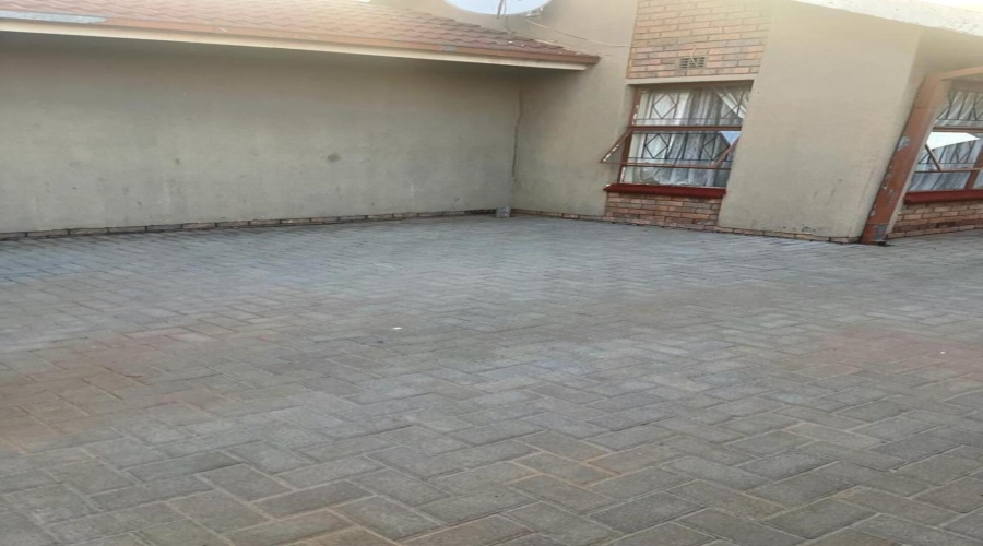 3 Bedroom Property for Sale in Sebokeng Zone 14 Gauteng