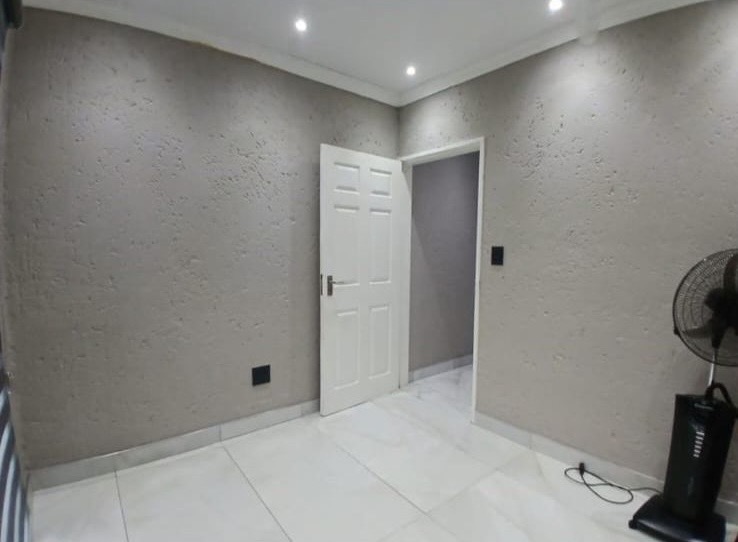 6 Bedroom Property for Sale in Arcon Park Gauteng